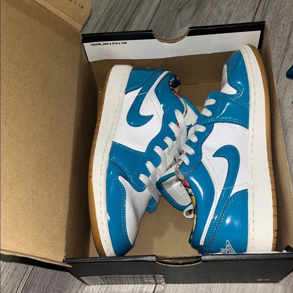 Jordan Kids Sneakers in Blue and White